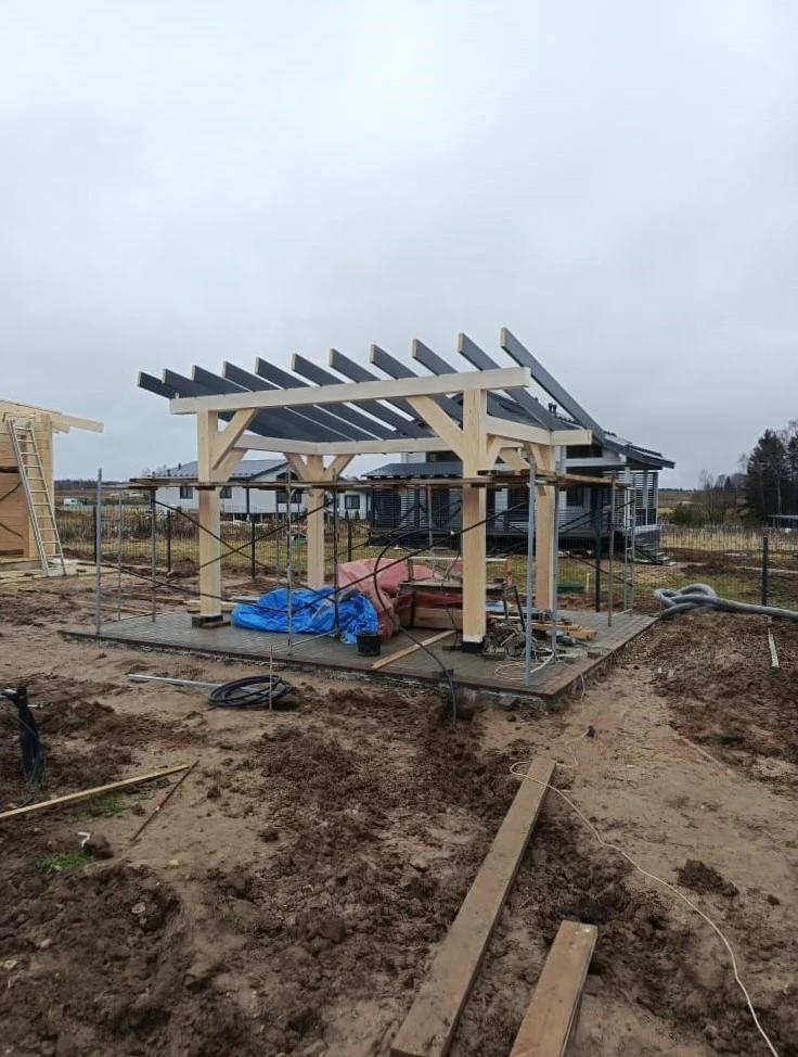 Беседка по индивидуальному проекту из клееного бруса в КП Bayside Residence