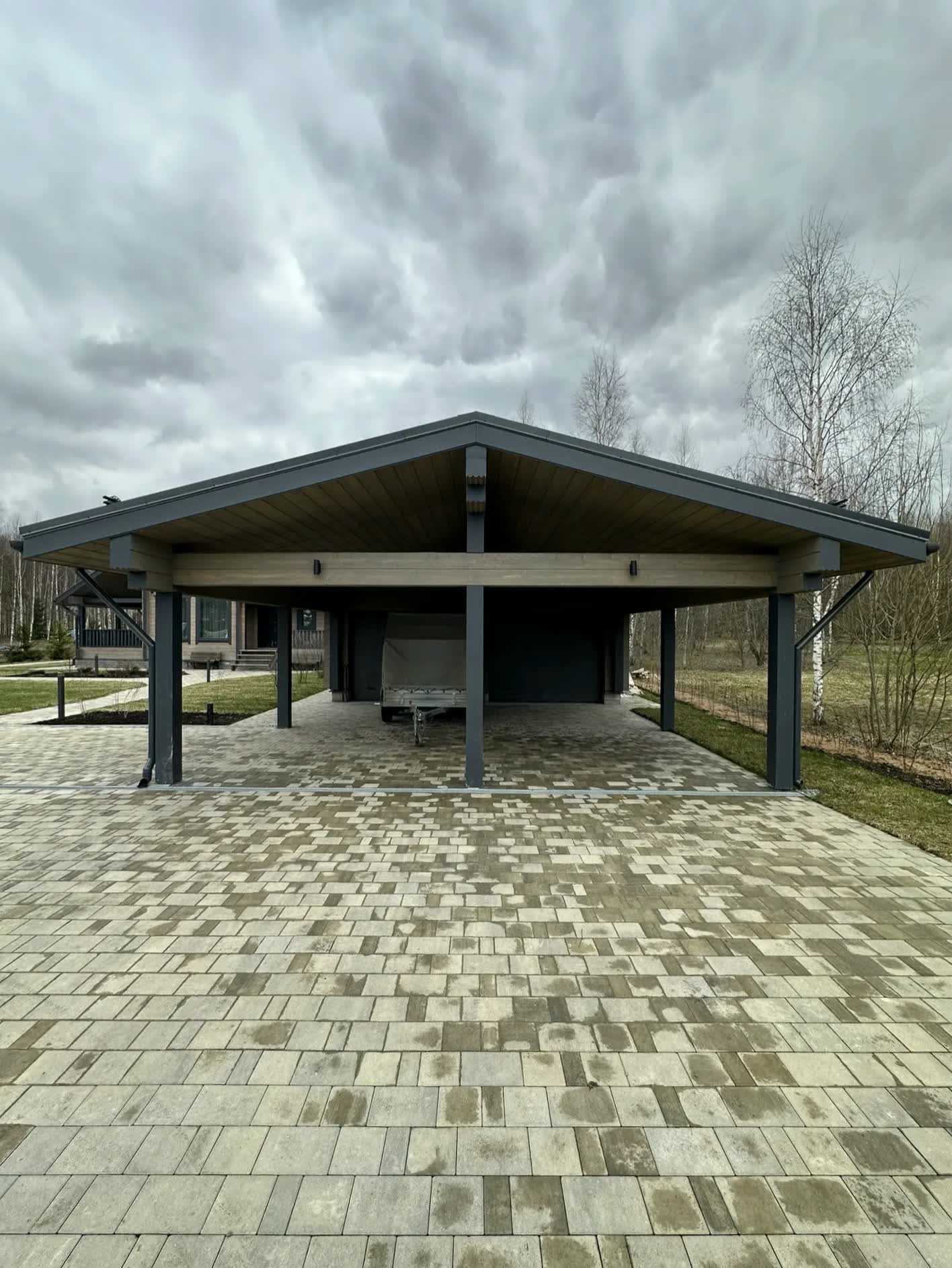 Гараж из клееного бруса по индивидуальному проекту в КП Bayside Residence