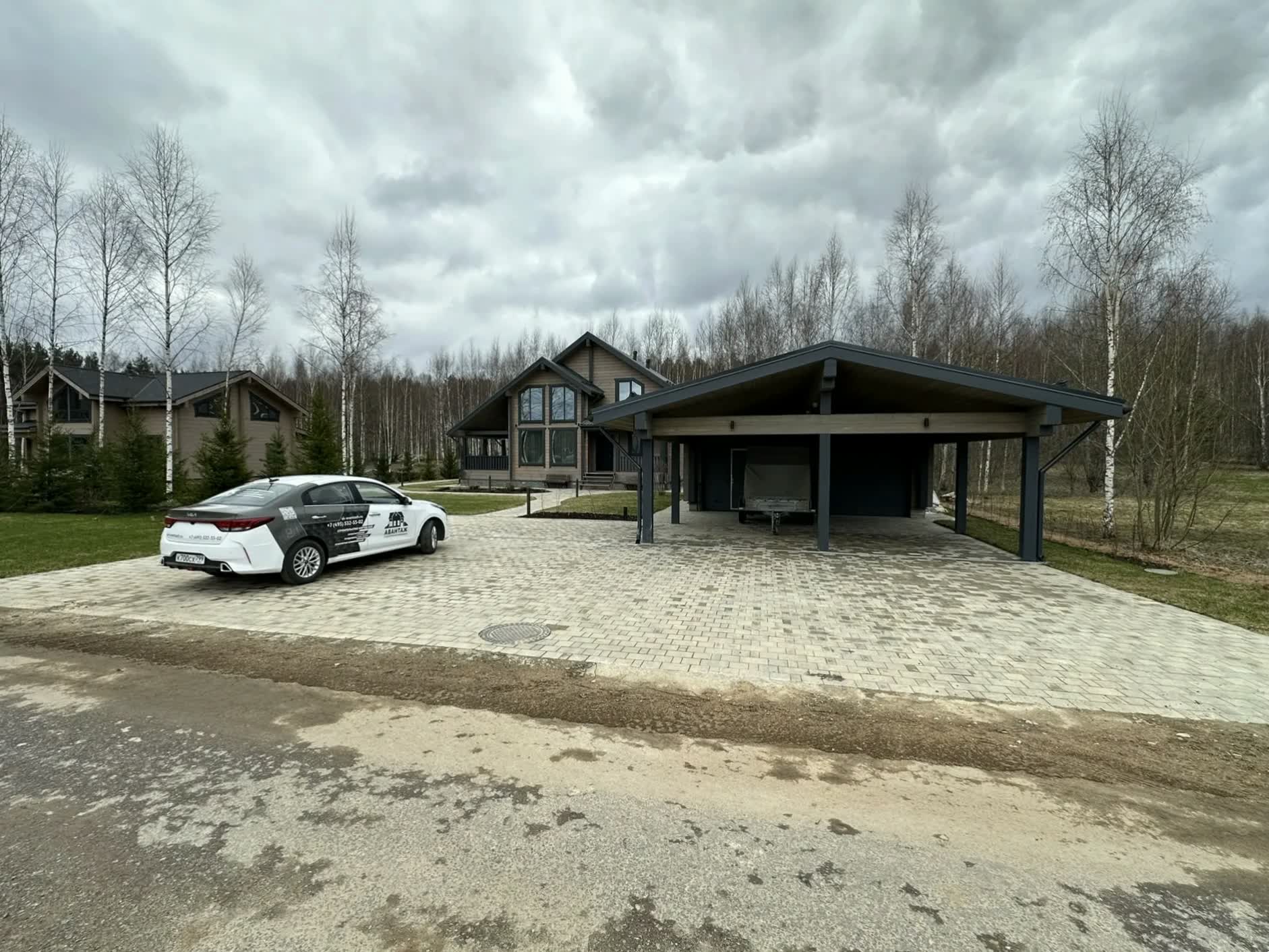 Гараж из клееного бруса по индивидуальному проекту в КП Bayside Residence
